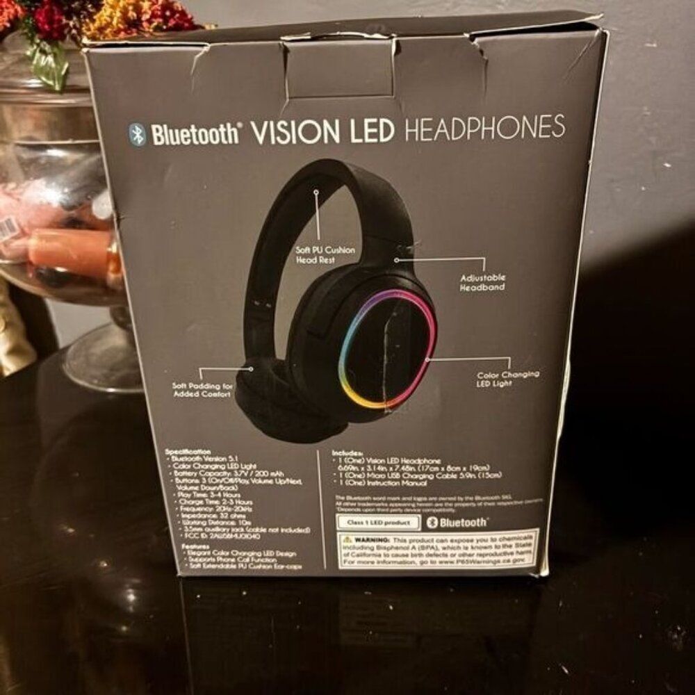 Bluetooth Vision LED Headphones - Picture 2 of 3